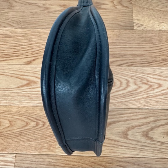 Vintage Coach Ergo Mini Satchel
9027 in Black Leather - Picture 5 of 11